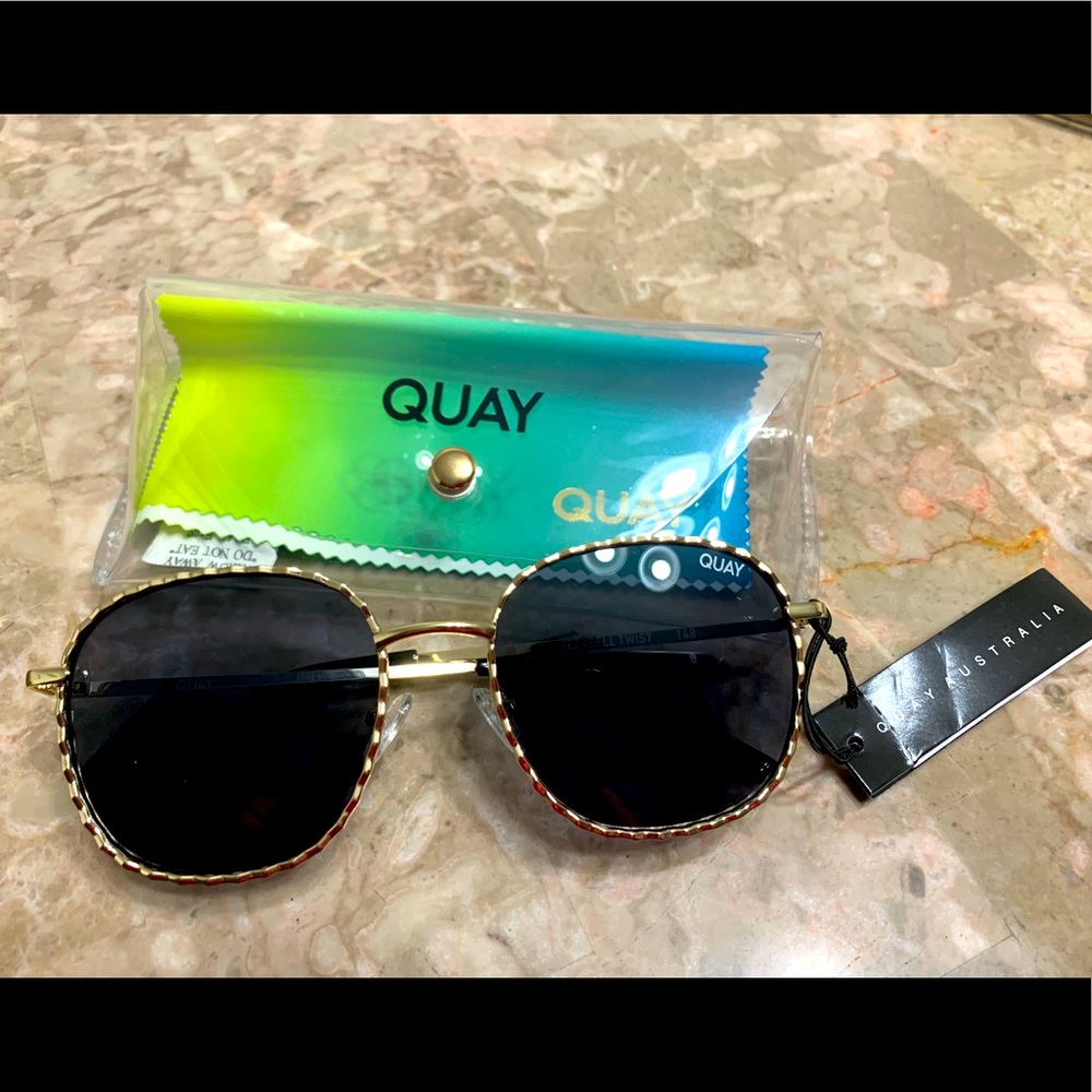 Quay Australia Jezabell Twist sunglasses
